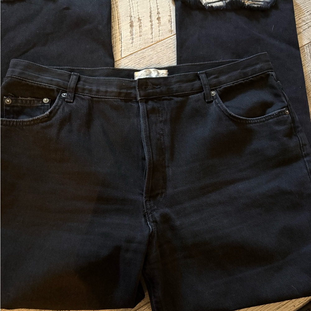 Women’s black jeans